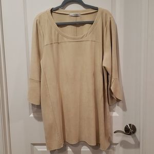 Beu Jeloud Large Light Tan Suede Like Top